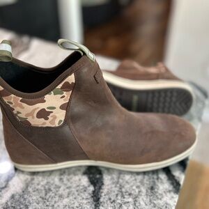 XTRATUF MEN'S 6" LEATHER ANKLE DECK BOOT - CAMO Size 14